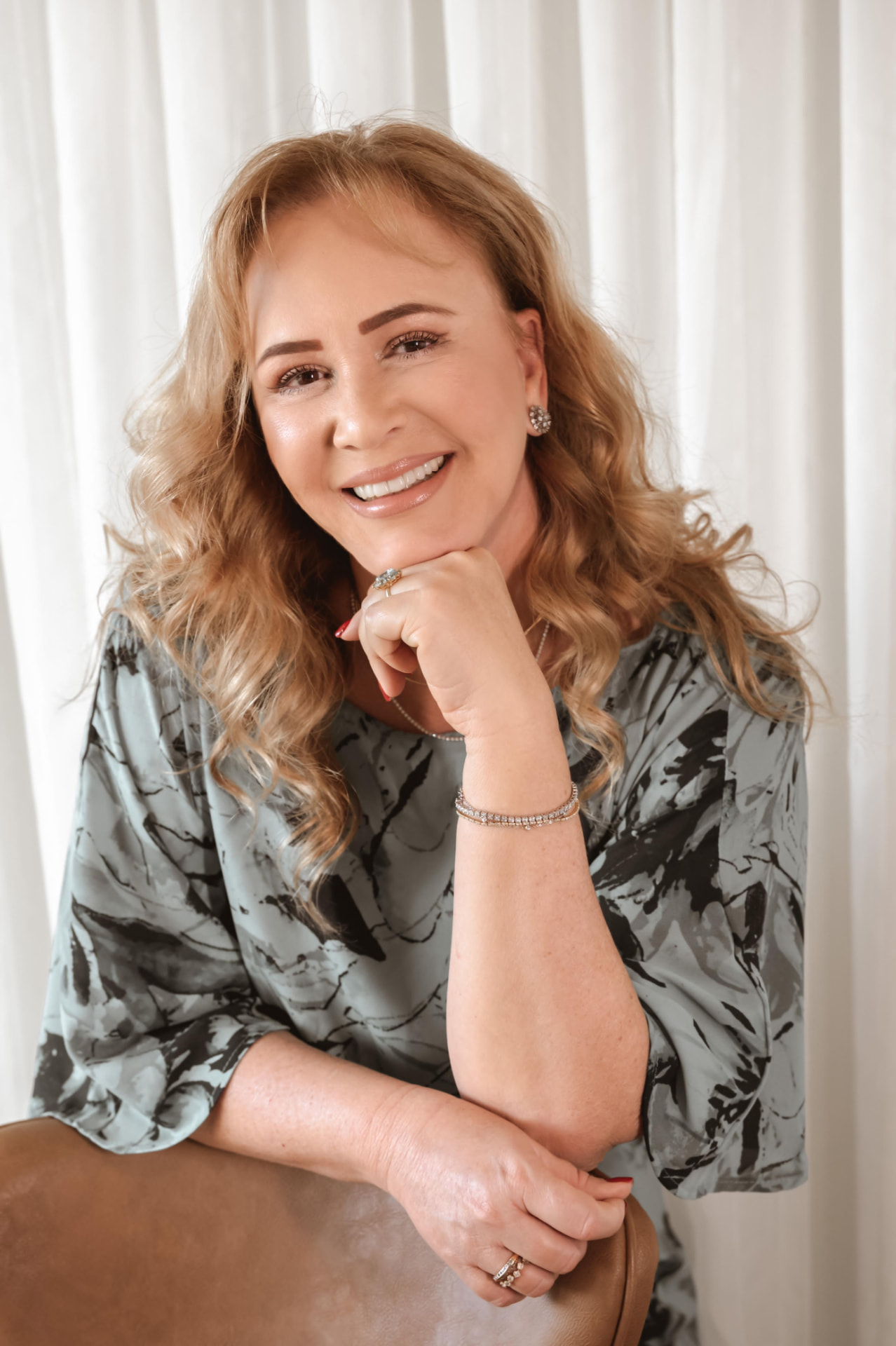 Dra. Rochelle Farias, médica com 34 anos de profissão